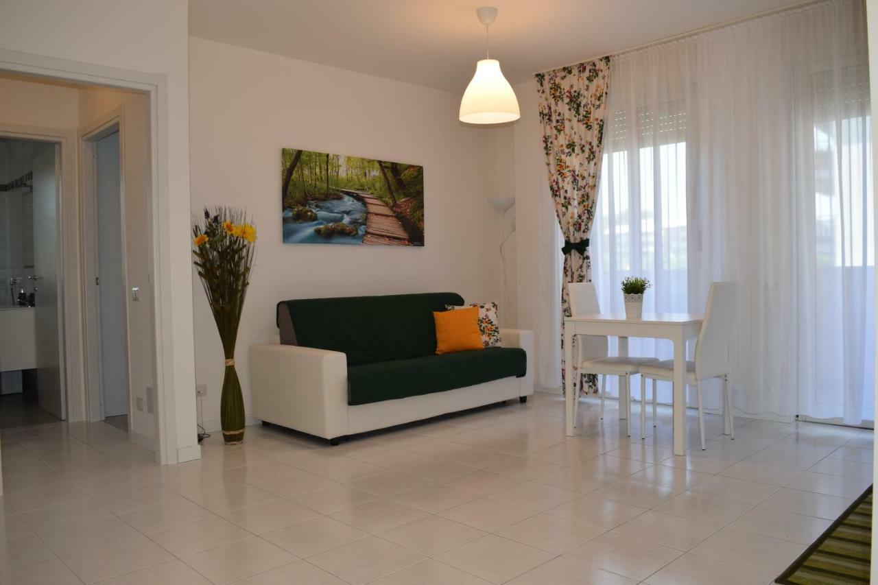 Mc Malpensa Airport Home Gallarate Extérieur photo