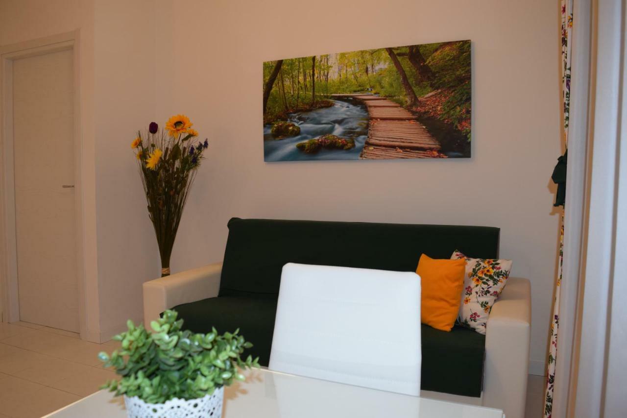 Mc Malpensa Airport Home Gallarate Extérieur photo